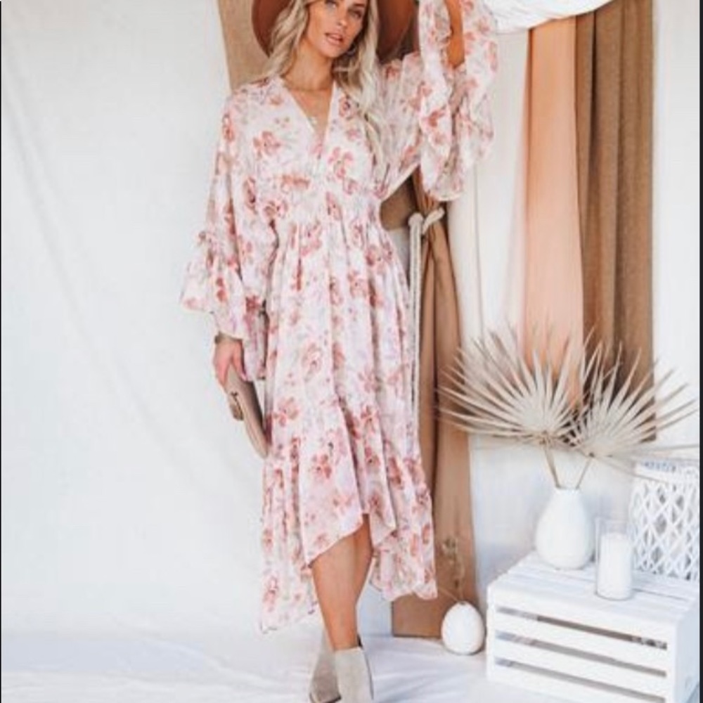 Vici Chiffon MIDI Dress Medium